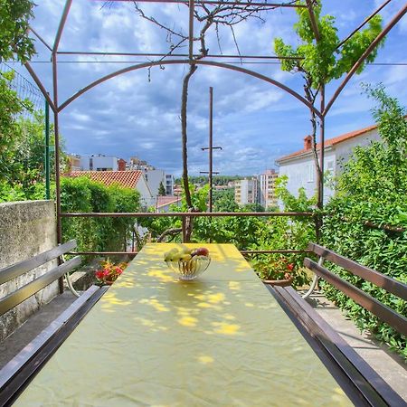 Apartman Paola Пула Екстериор снимка