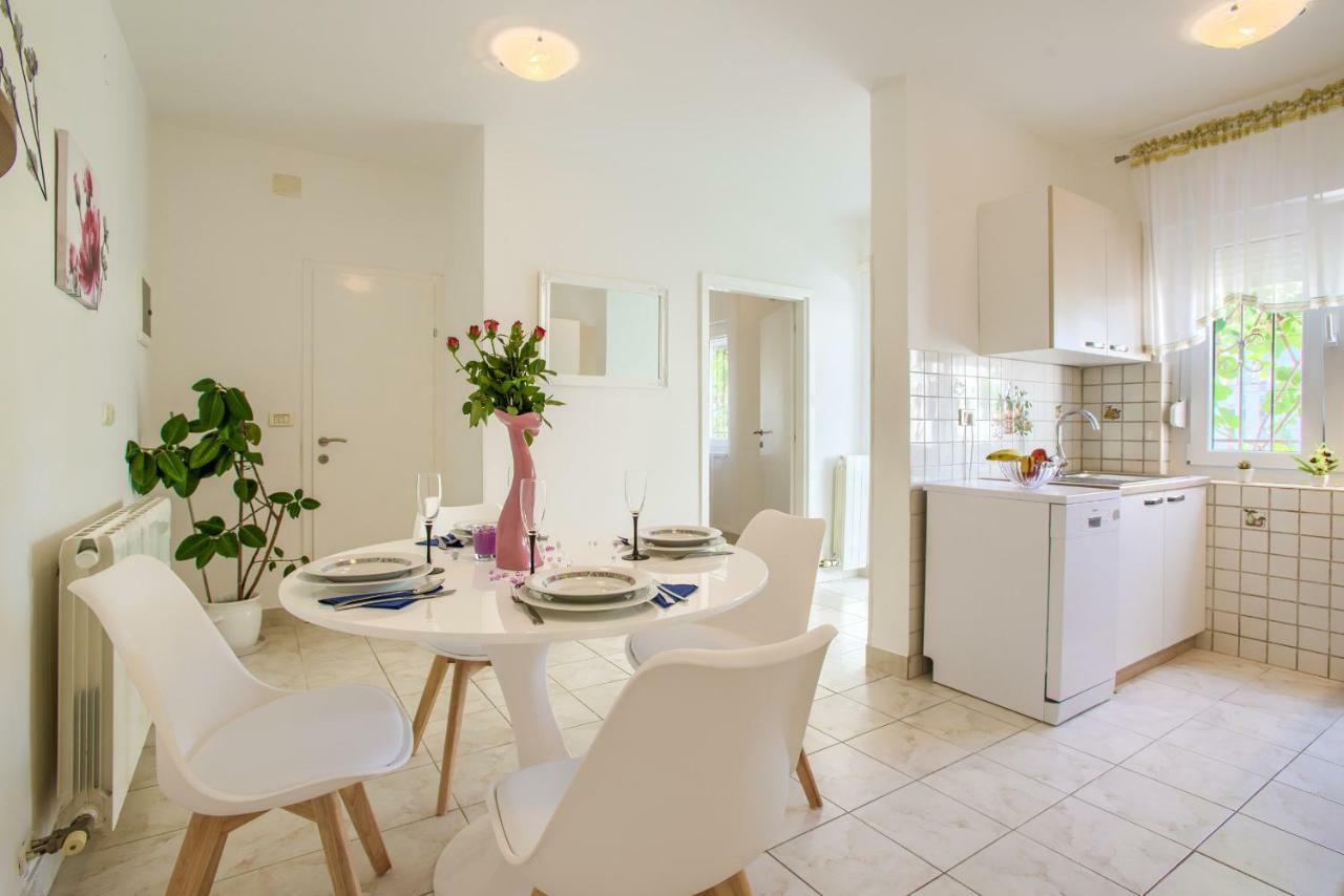 Apartman Paola Пула Екстериор снимка