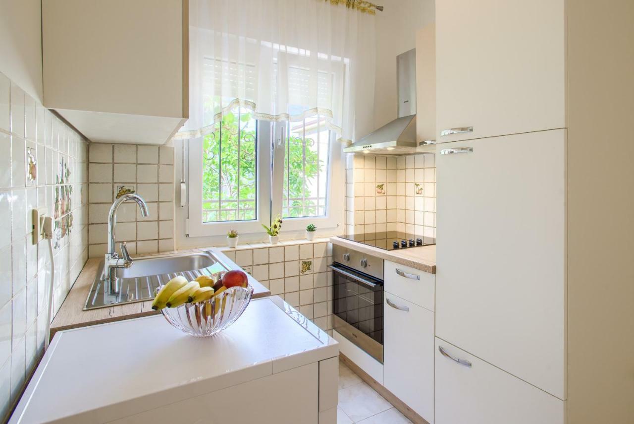 Apartman Paola Пула Екстериор снимка