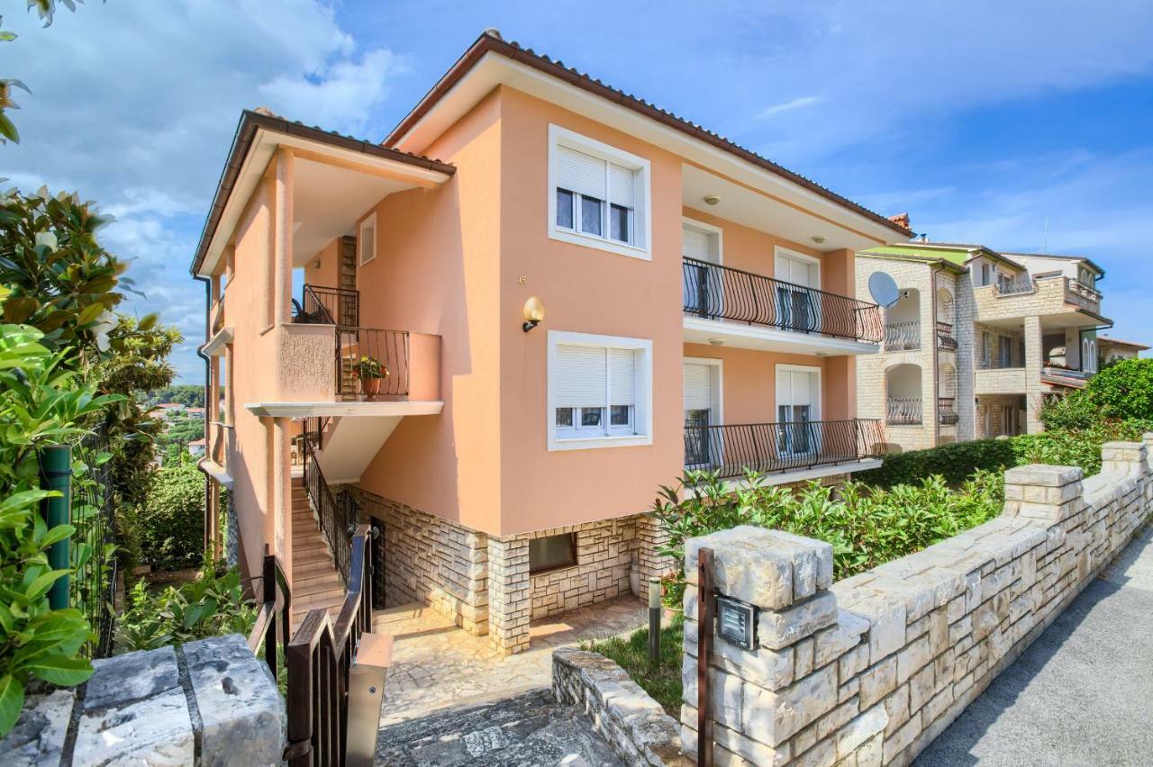 Apartman Paola Пула Екстериор снимка