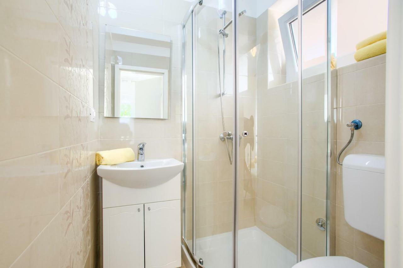 Apartman Paola Пула Екстериор снимка